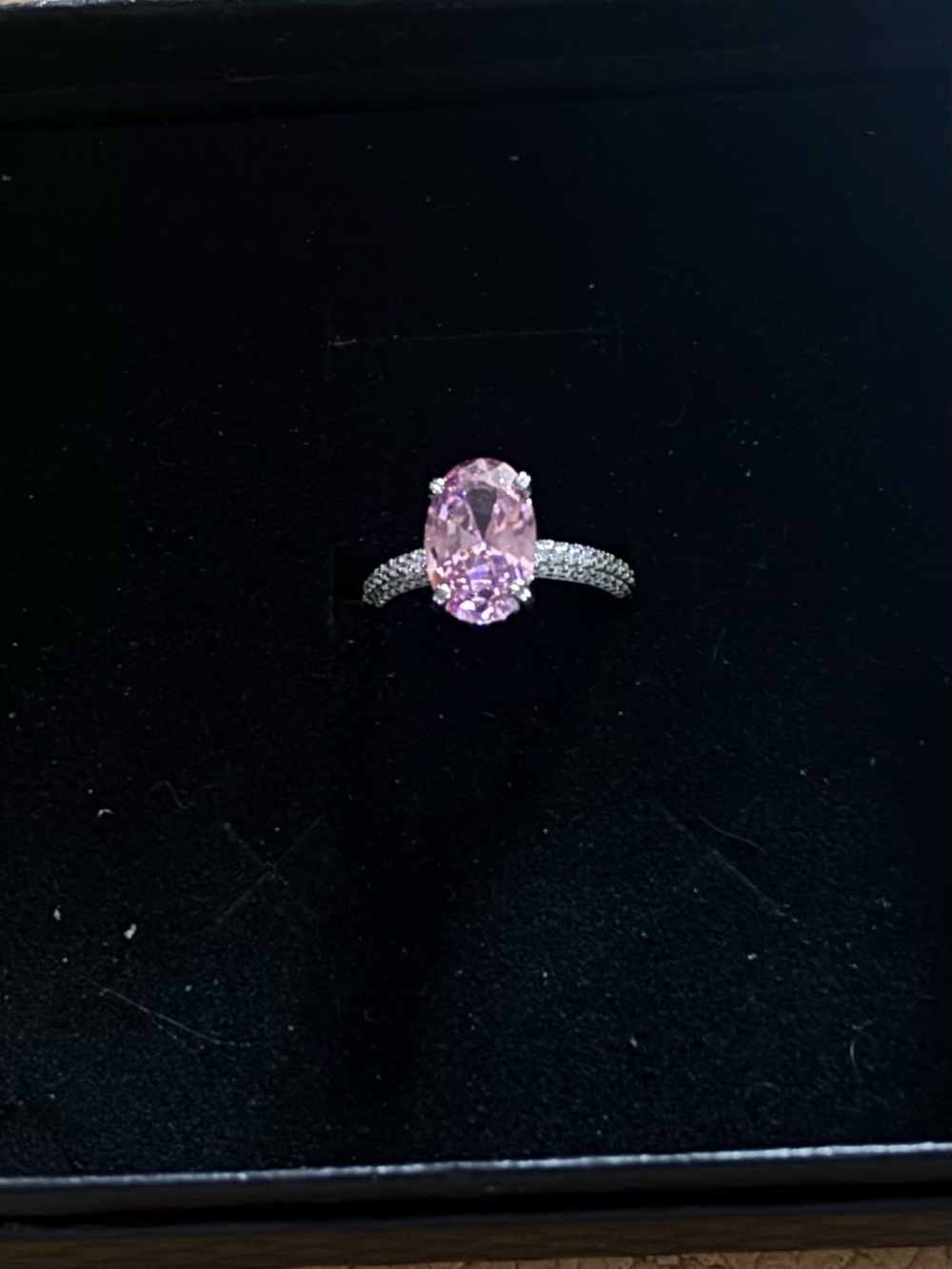 Vivid Pink Oval Sapphire Pavé Split-Shank Ring size 6